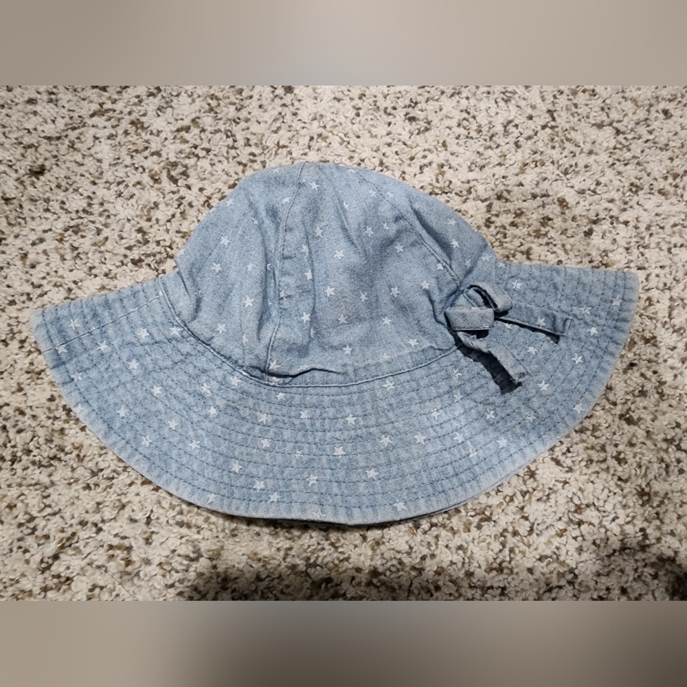 $1 GS🏠 Carter's Hat